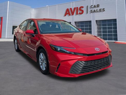Used 2025 Toyota Camry LE FWD image 3