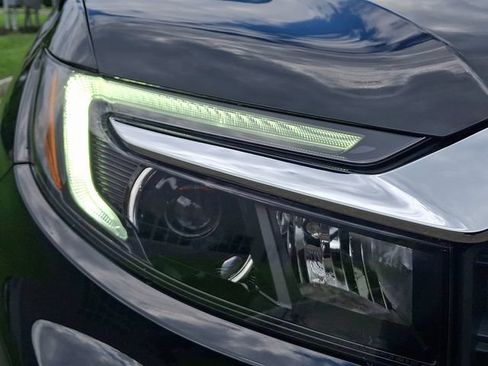 Certified 2024 Honda Passport EX-L image 9