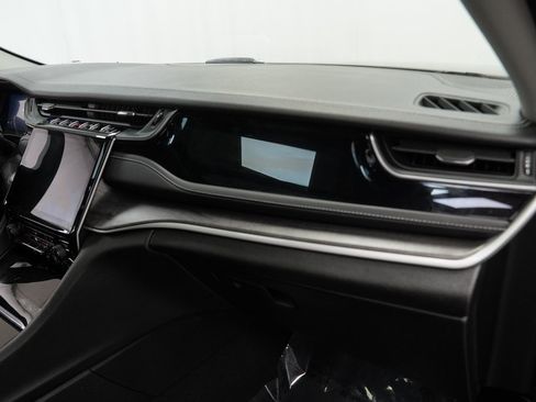 Used 2023 Jeep Grand Cherokee 4WD 4xe image 52