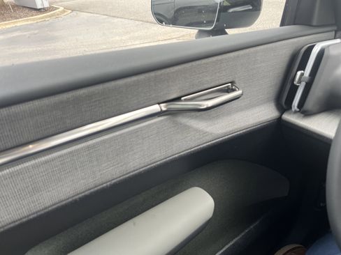 New 2026 Volvo EX30 Cross Country Ultra image 12