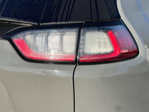 Used 2022 Jeep Cherokee Latitude w/ Trailer Tow Group image 27