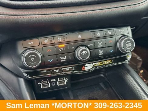 Used 2023 Dodge Durango R/T RWD image 16