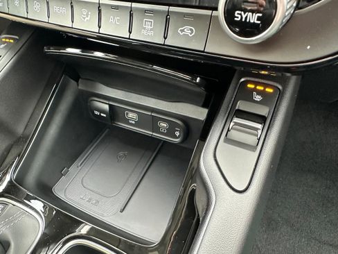 New 2025 Kia Telluride S image 49