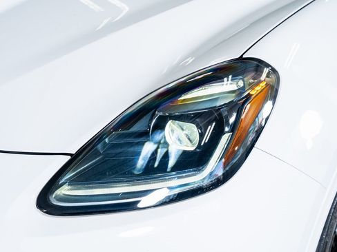 Used 2023 Maserati Grecale Modena image 12