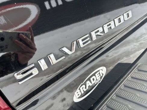 Used 2019 Chevrolet Silverado 1500 LT Trail Boss image 9