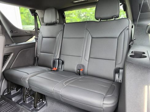 Used 2026 GMC Yukon Denali w/ LPO, Floor Liner Package AWD/4WD image 16