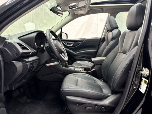 Used 2021 Subaru Forester Limited image 12