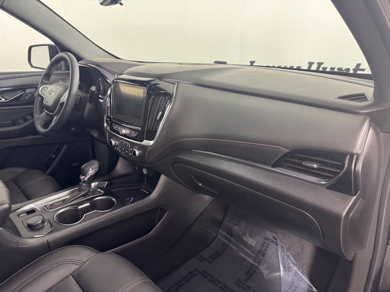 Used 2023 Chevrolet Traverse RS AWD/4WD image 42