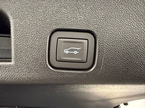 New 2026 Chevrolet Traverse RS w/ LPO, Floor Liner Package image 9