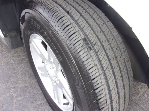 Used 2009 Ford Escape 4WD Hybrid image 11