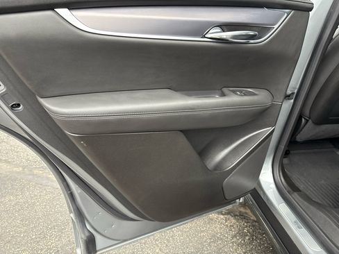 Used 2024 Cadillac XT6 Luxury w/ LPO, Floor Liner Package image 21