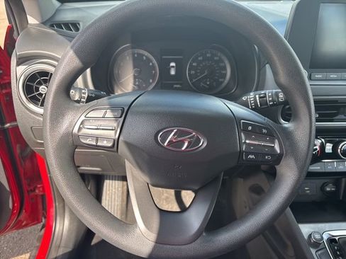 Used 2022 Hyundai Kona SE image 15