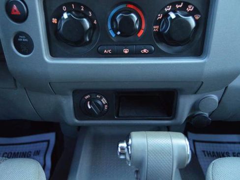 Used 2008 Nissan Frontier SE w/ SE Value Truck Pkg image 22