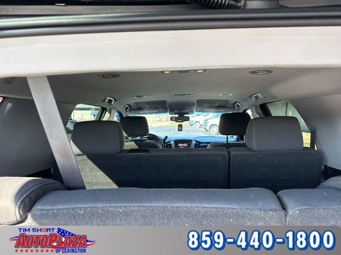 Used 2016 GMC Yukon SLE w/ Convenience Package image 17