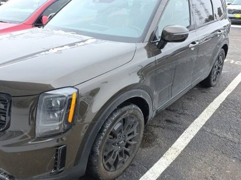 Certified 2022 Kia Telluride SX w/ Nightfall Edition Package image 1