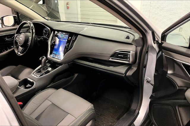 Used 2024 Subaru Outback Onyx Edition AWD/4WD image 19
