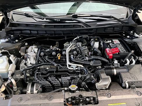 Certified 2025 Nissan Altima 2.5 SV FWD image 31