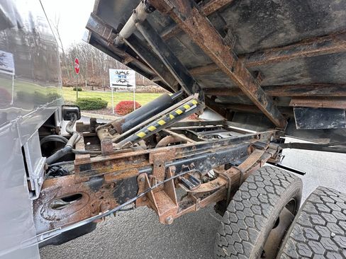 Used 2015 Ford F550 4x4 SuperCab Super Duty image 28