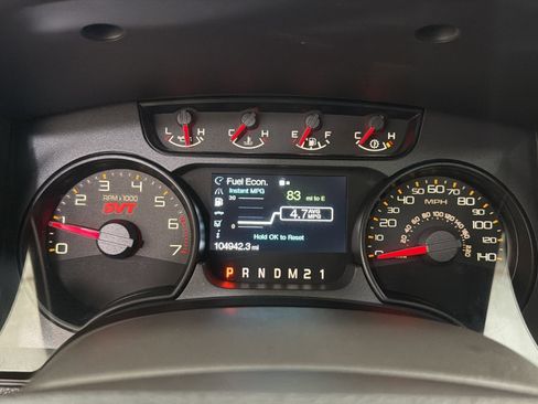 Used 2014 Ford F150 Raptor w/ Equipment Group 801A Luxury AWD/4WD image 27