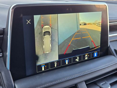 Used 2023 Chevrolet Tahoe Z71 w/ Luxury Package image 19