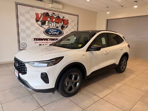 New 2026 Ford Escape ST-Line w/ Tech Pack #1 AWD/4WD image 1