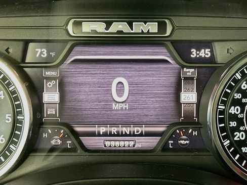Used 2023 RAM 1500 Laramie AWD/4WD image 15