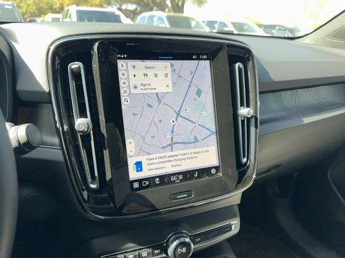 Certified 2023 Volvo C40 P8 Recharge Ultimate w/ Protection Package Premier image 18