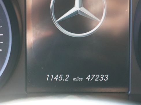 Used 2020 Mercedes-Benz C 300 Sedan image 31