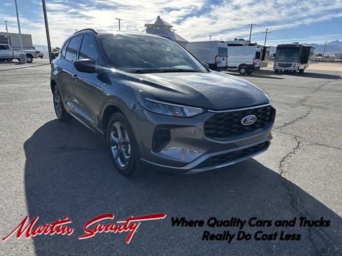 Used 2023 Ford Escape ST-Line w/ Tech Pack #1 FWD image 1