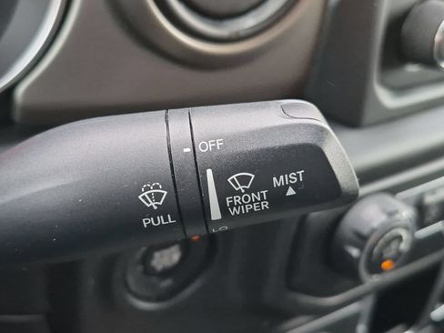 Used 2018 Jeep Wrangler Sport AWD/4WD image 24