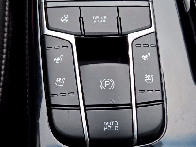 Used 2018 Kia Cadenza Technology FWD image 6