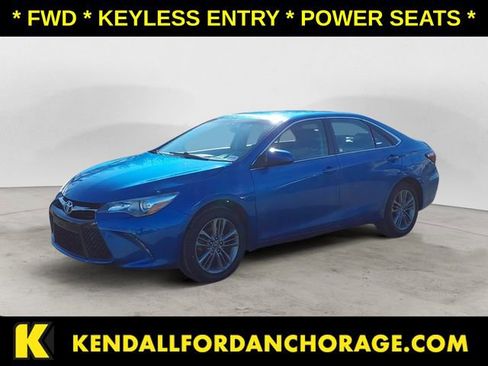 Used 2017 Toyota Camry SE image 1