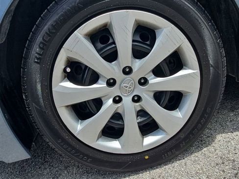 Used 2021 Toyota Corolla LE FWD image 9