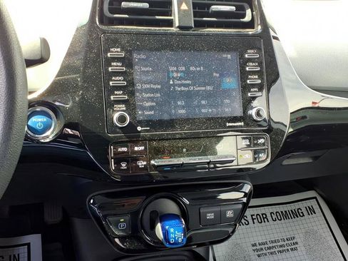 Used 2021 Toyota Prius L Eco image 16