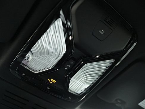 New 2026 BMW X5 xDrive40i w/ M Sport Package image 40