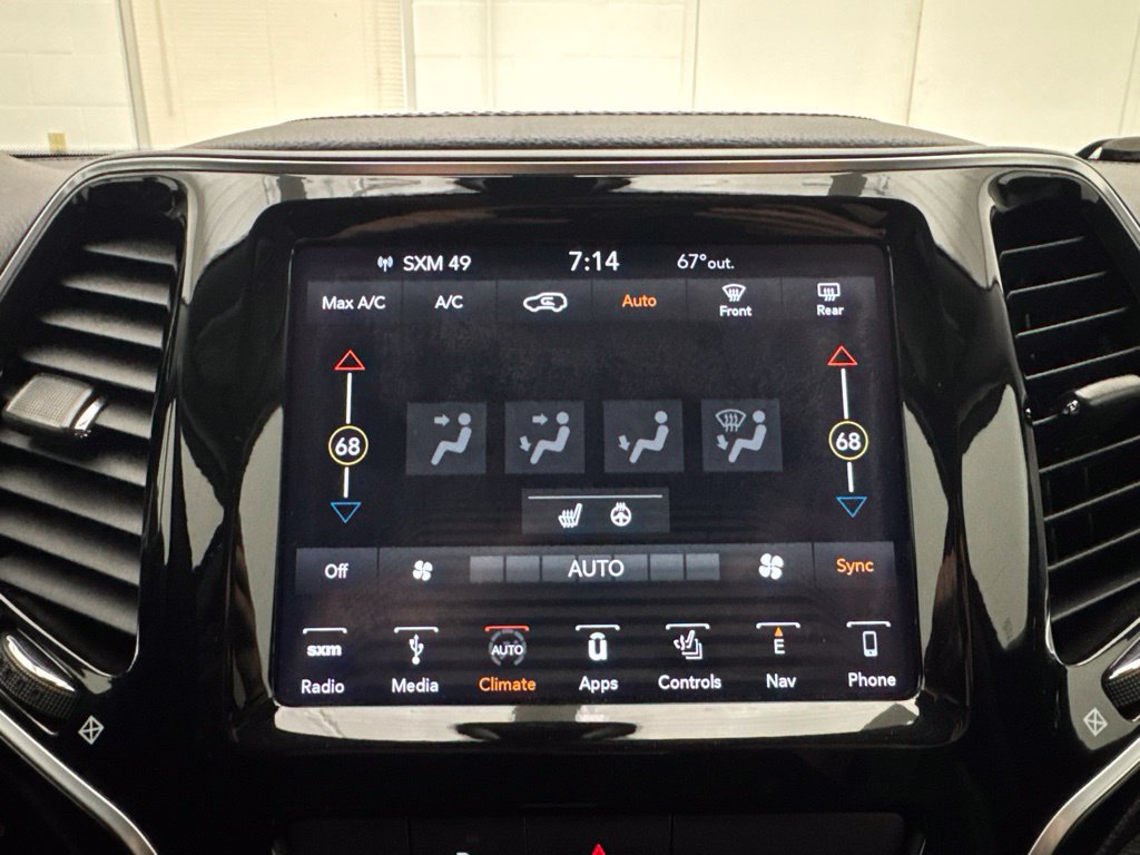 Used 2019 Jeep Cherokee Limited AWD/4WD image 31