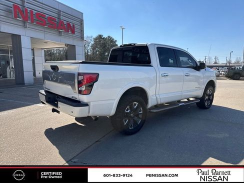 Certified 2021 Nissan Titan Platinum Reserve w/ Moonroof Package image 29