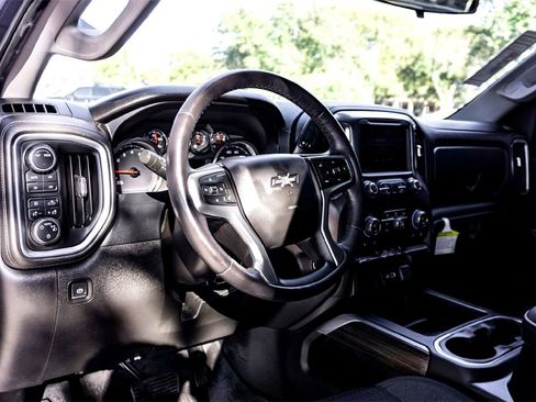 Used 2022 Chevrolet Silverado 1500 LT Trail Boss image 15