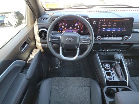 Used 2024 Chevrolet Colorado Z71 w/ Z71 Convenience Package 2 image 13