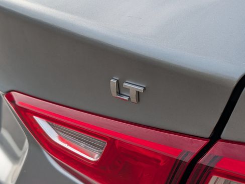 Used 2025 Chevrolet Malibu LT FWD image 12