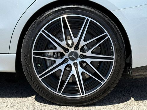 Used 2024 Mercedes-Benz C 63 AMG S image 31