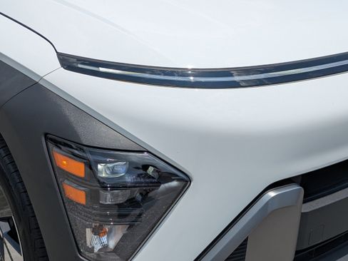 Used 2025 Hyundai Kona SEL FWD image 10