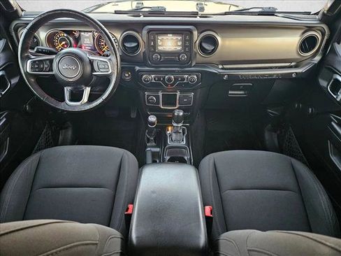 Used 2018 Jeep Wrangler Unlimited Sport image 19