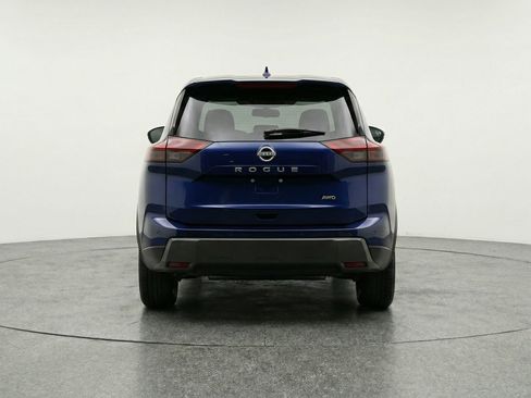 Used 2025 Nissan Rogue SV image 7