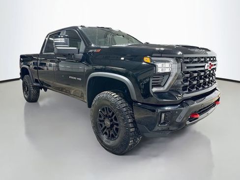 New 2026 Chevrolet Silverado 2500 ZR2 AWD/4WD image 5