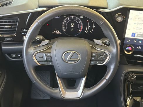 Used 2025 Lexus NX 250 FWD w/ Cold Area Package image 4