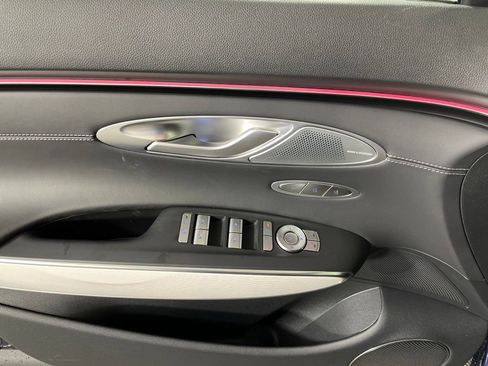 New 2026 Genesis GV70 2.5T Advanced AWD/4WD image 18
