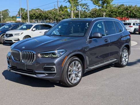 Used 2022 BMW X5 xDrive45e w/ Climate Comfort Package AWD/4WD image 7
