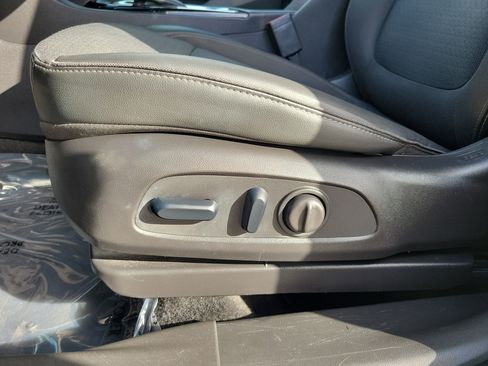 Used 2023 Buick Encore GX Preferred w/ Cold Weather Comfort Package FWD image 12