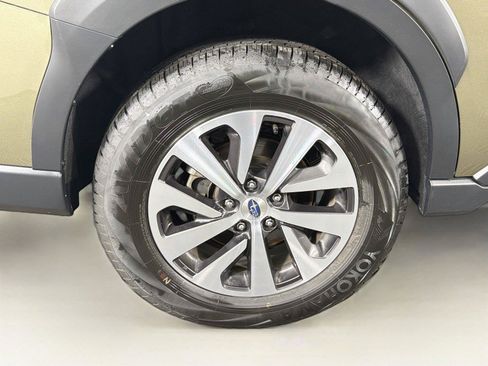Used 2025 Subaru Outback Premium w/ Popular Package #1A AWD/4WD image 34